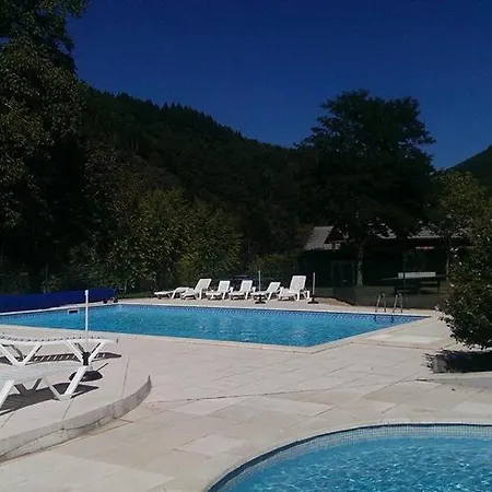 Saint-geniez D'olt - Le Colombier Üdülőpark *